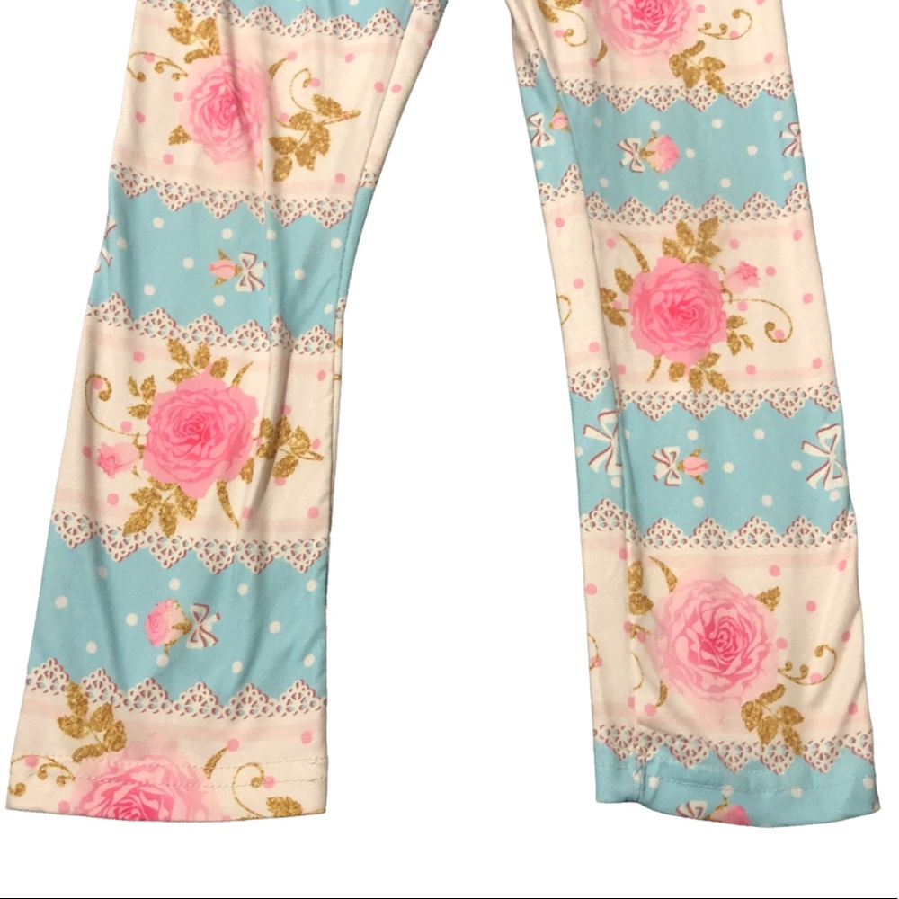 ❗️SOLD❗️Floral Lace Princess Design Leggings • - Picture 5 of 8